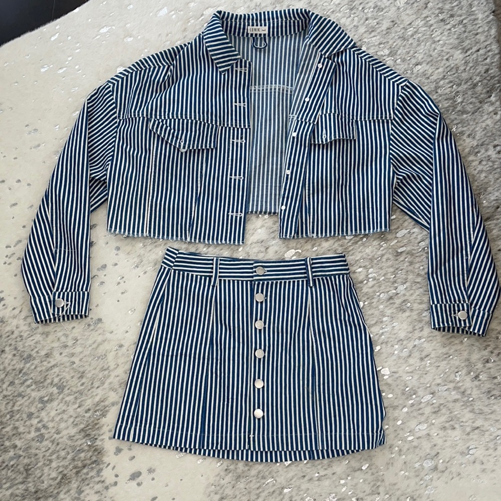 LUNIK two piece blue and white striped set